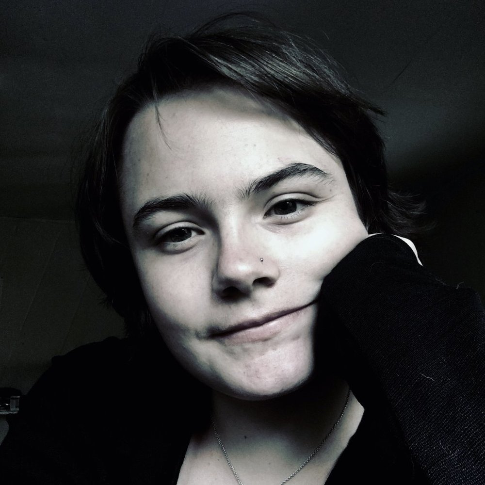 Meet your Posher, Luna